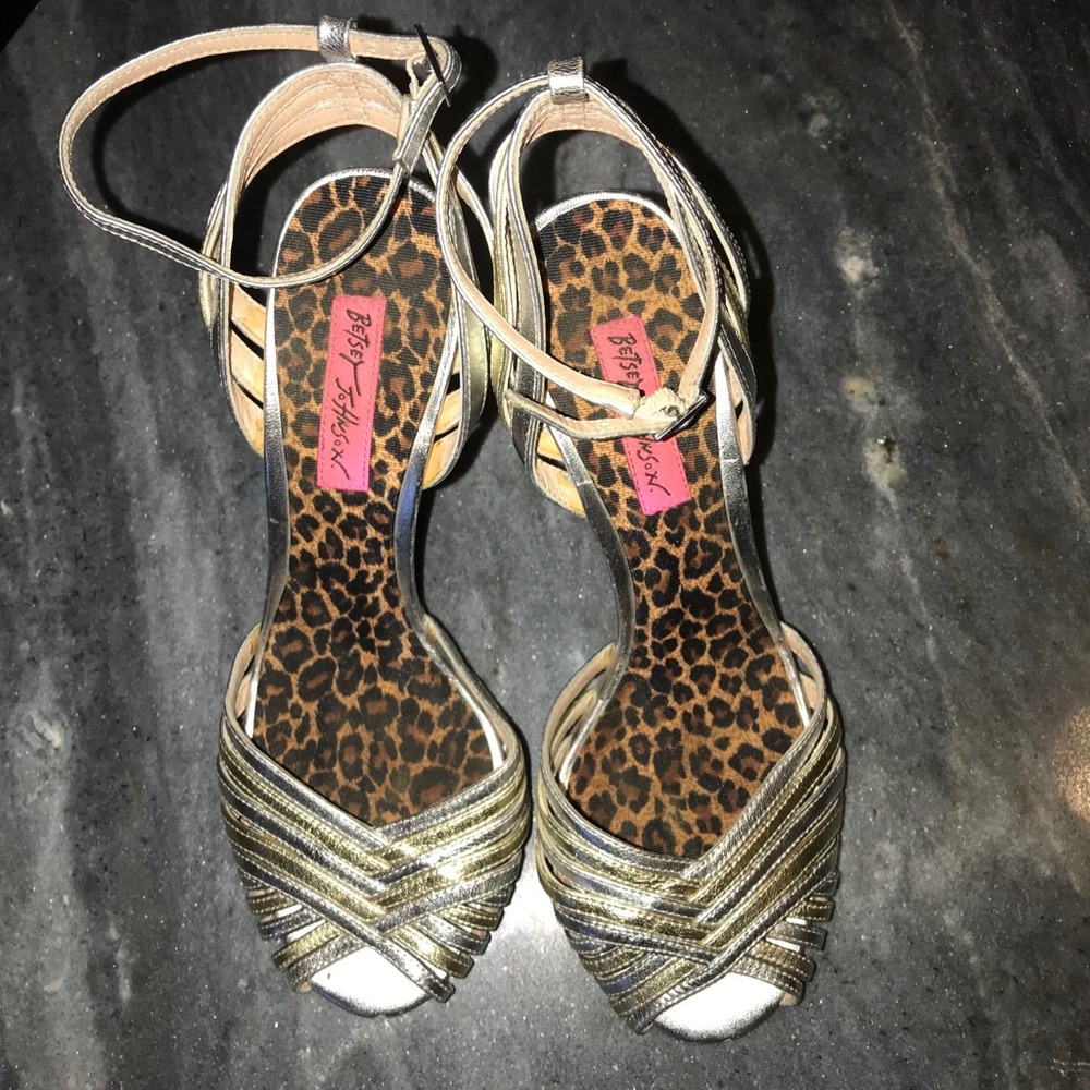 Betsy Johnson Gold and Silver Metallic Heel